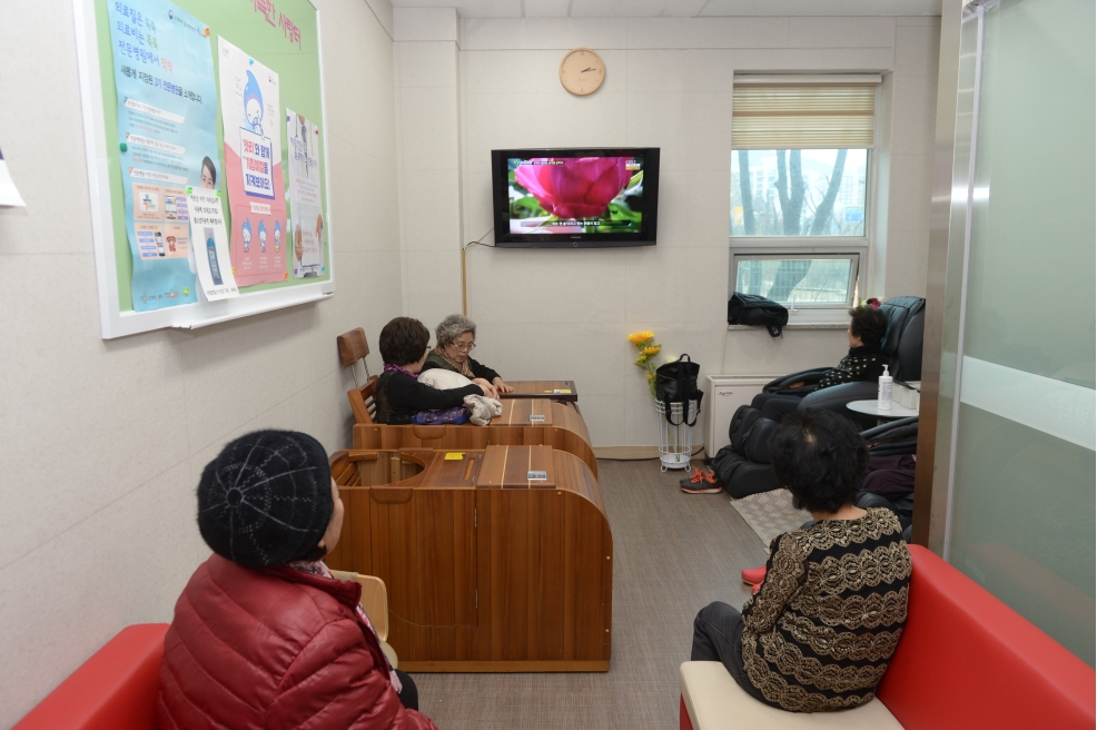 연수구 보건소 건강 100세 어르신 진료사랑터의 1번째 이미지