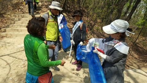 산불방지 및 자연보호를 위한 문학산 산불예방 캠페인 및 환경정화활동 실시의 1번째 이미지