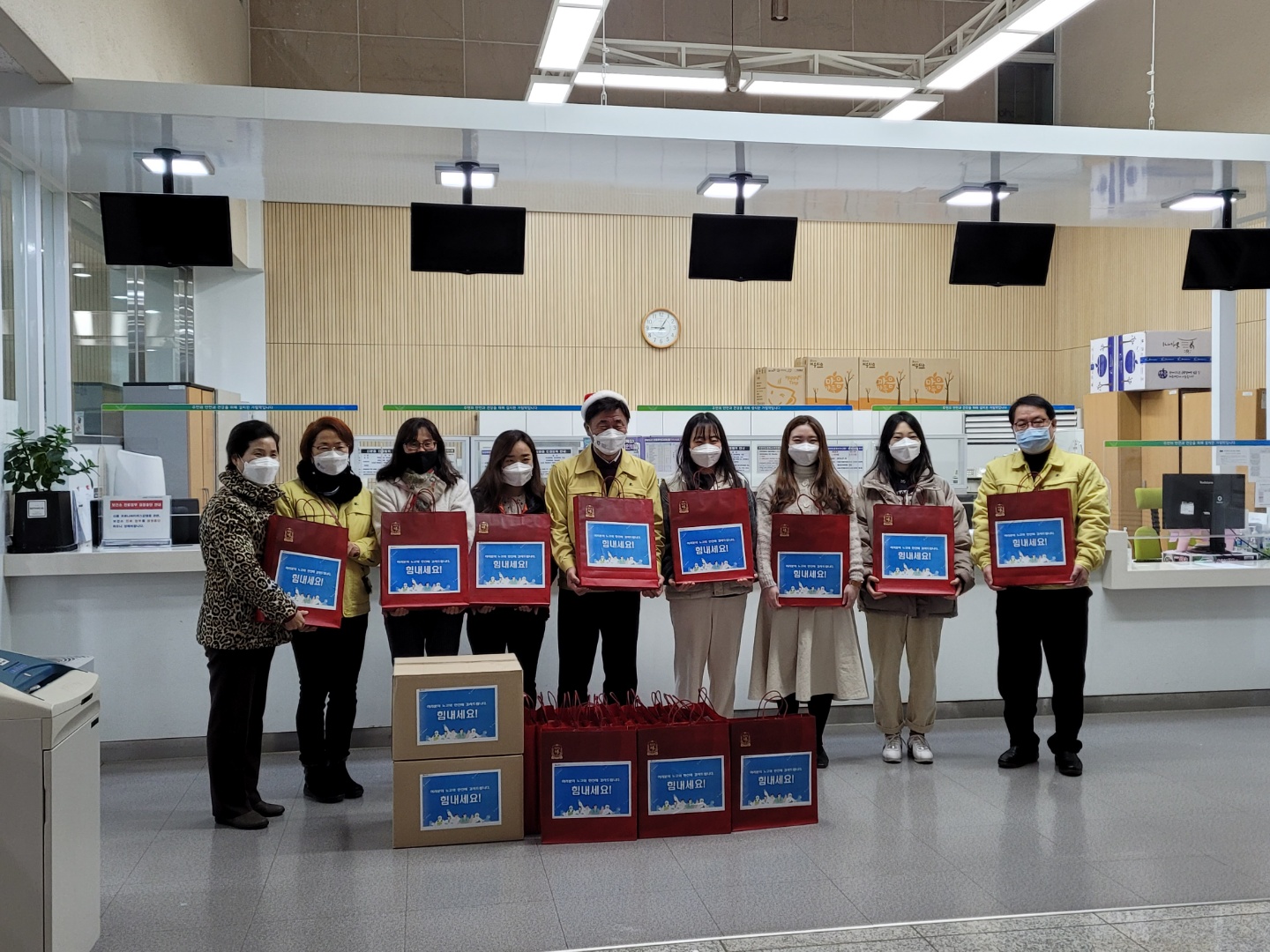 연수구, 연말연시를 맞이하여 관내 임시선별진료소 격려 방문의 1번째 이미지